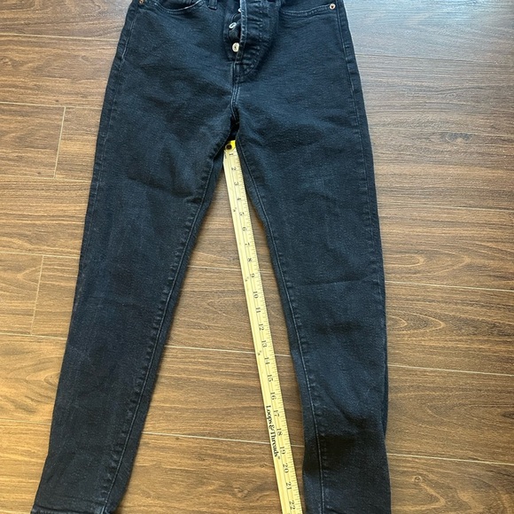 Levi's Women’s Button Fly Wedgie Skinny Jeans - Picture 4 of 6